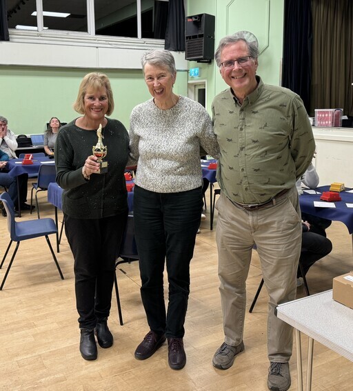 Linda Gallow & Margaret Ainsworth took the LGVA Festival Trophy