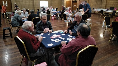 Players concentrate in the final round of the teams championship.